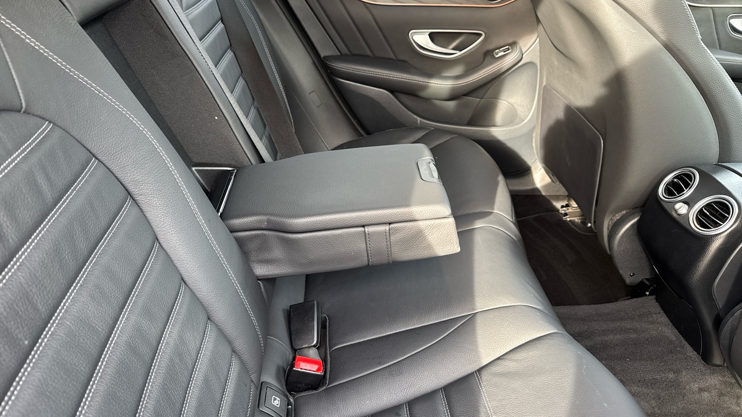 Used Mercedes-Benz EQC 2022 for sale - 77717700: Photo 32