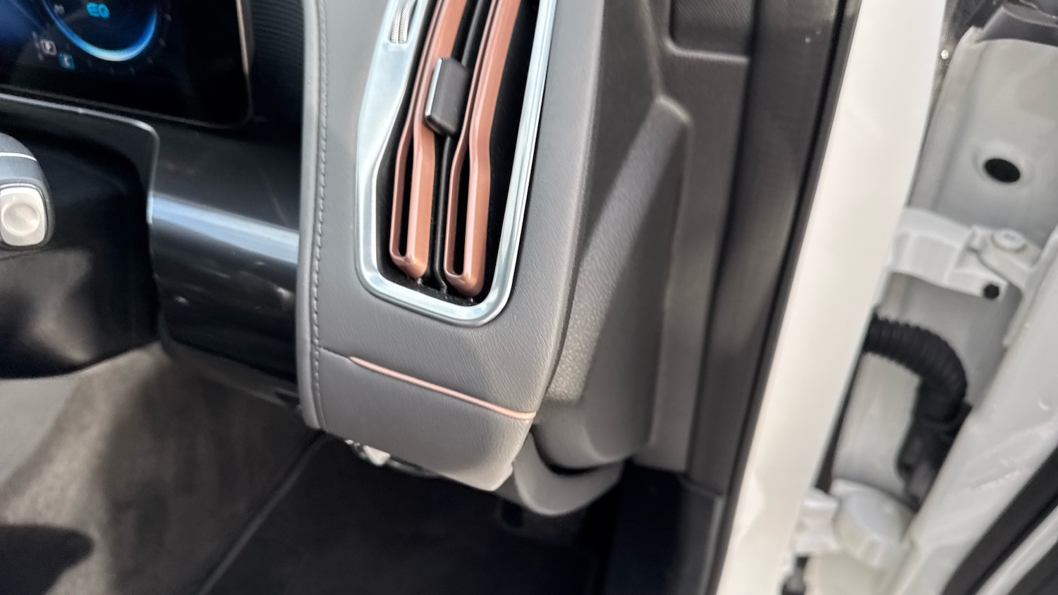 Used Mercedes-Benz EQC 2022 for sale - 77717700: Photo 38