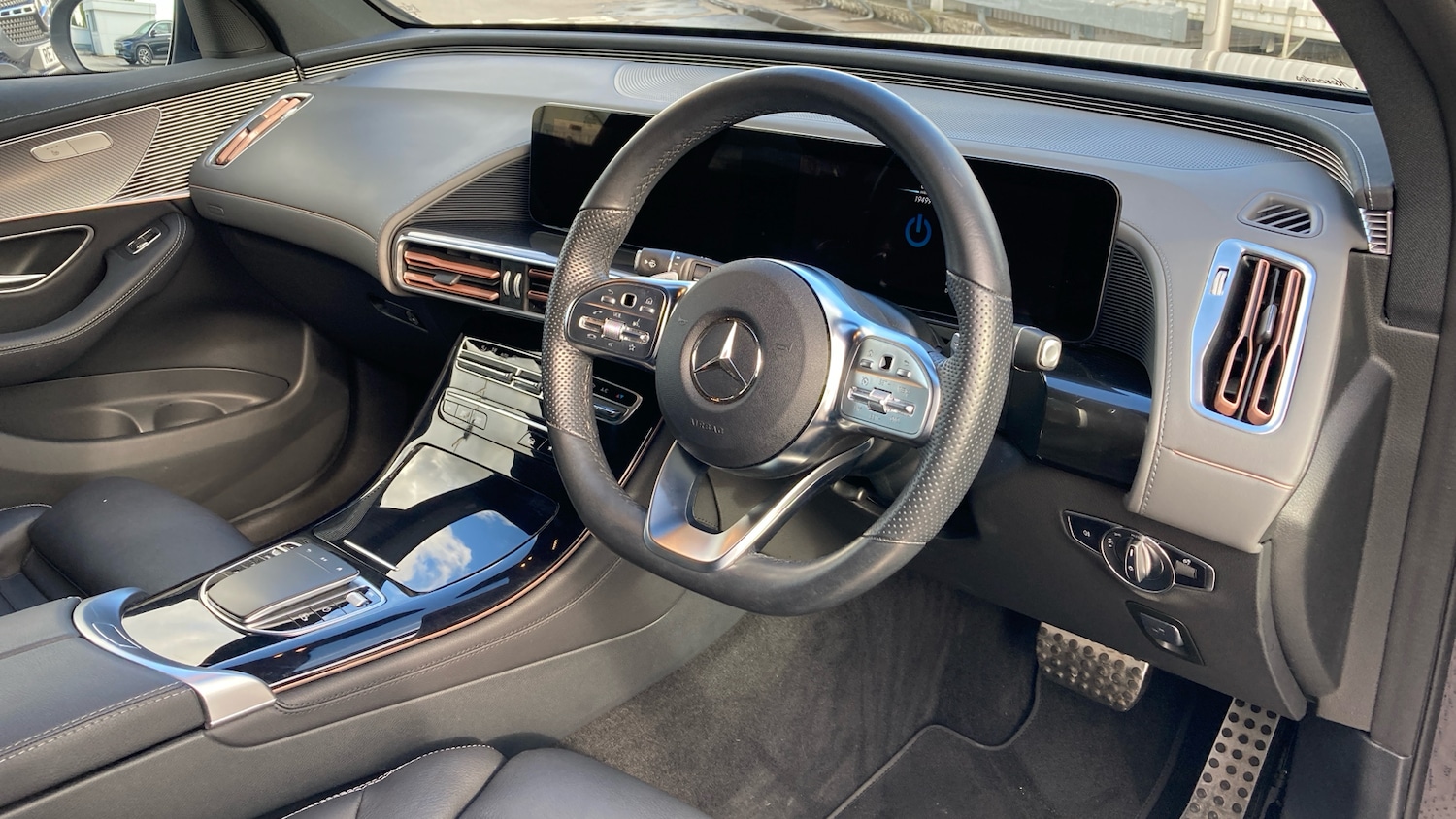 Used Mercedes-Benz EQC 2022 for sale - 76693216: Photo 11