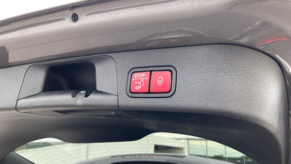 Used Mercedes-Benz GLB 2021 for sale - 76117358: Photo 30