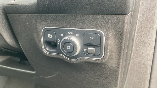 Used Mercedes-Benz GLB 2021 for sale - 76117358: Photo 35