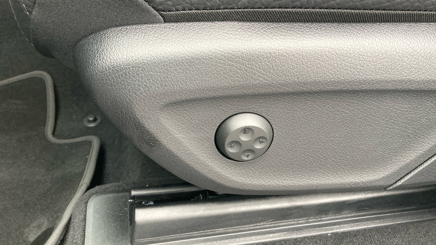 Used Mercedes-Benz GLE 2025 for sale - 76960669: Photo 28