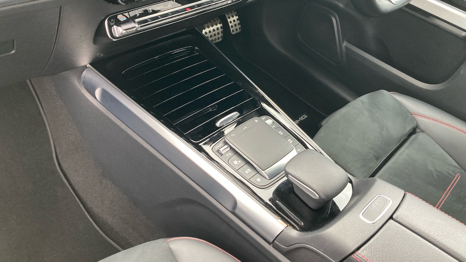 Used Mercedes-Benz GLB 2023 for sale - 75894357: Photo 13