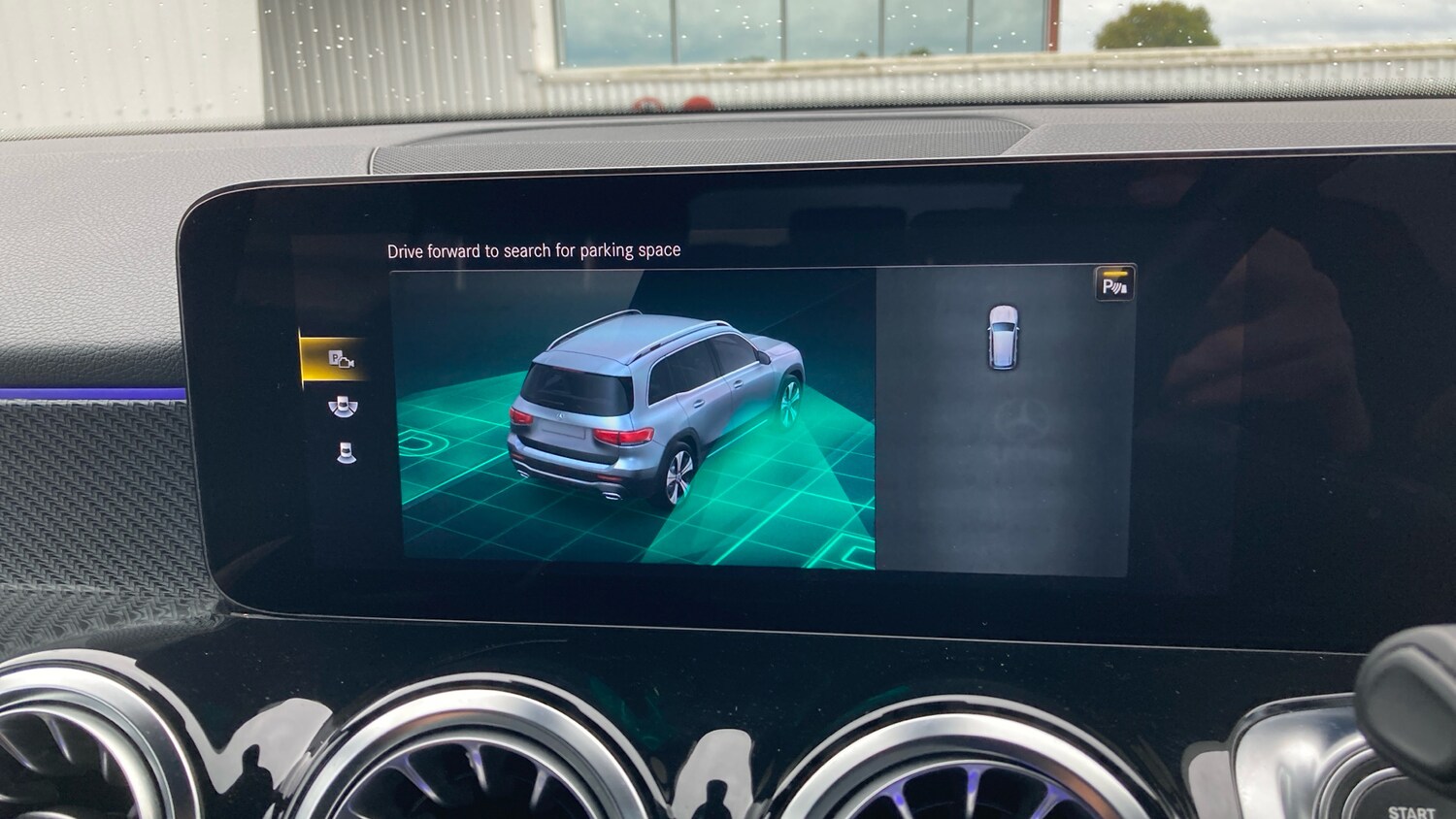 Used Mercedes-Benz GLB 2023 for sale - 75894357: Photo 42