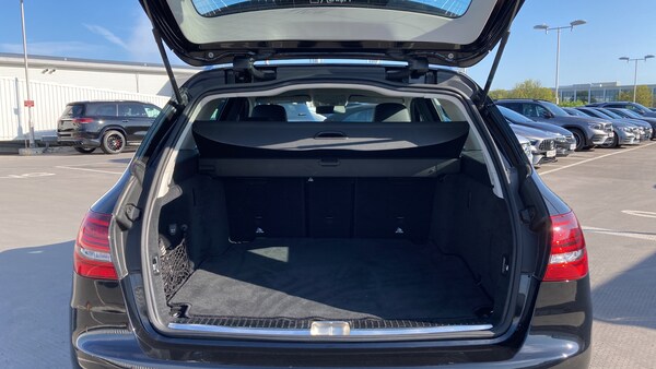 Used Mercedes-Benz C Class 2019 for sale - 76265272: Photo 4