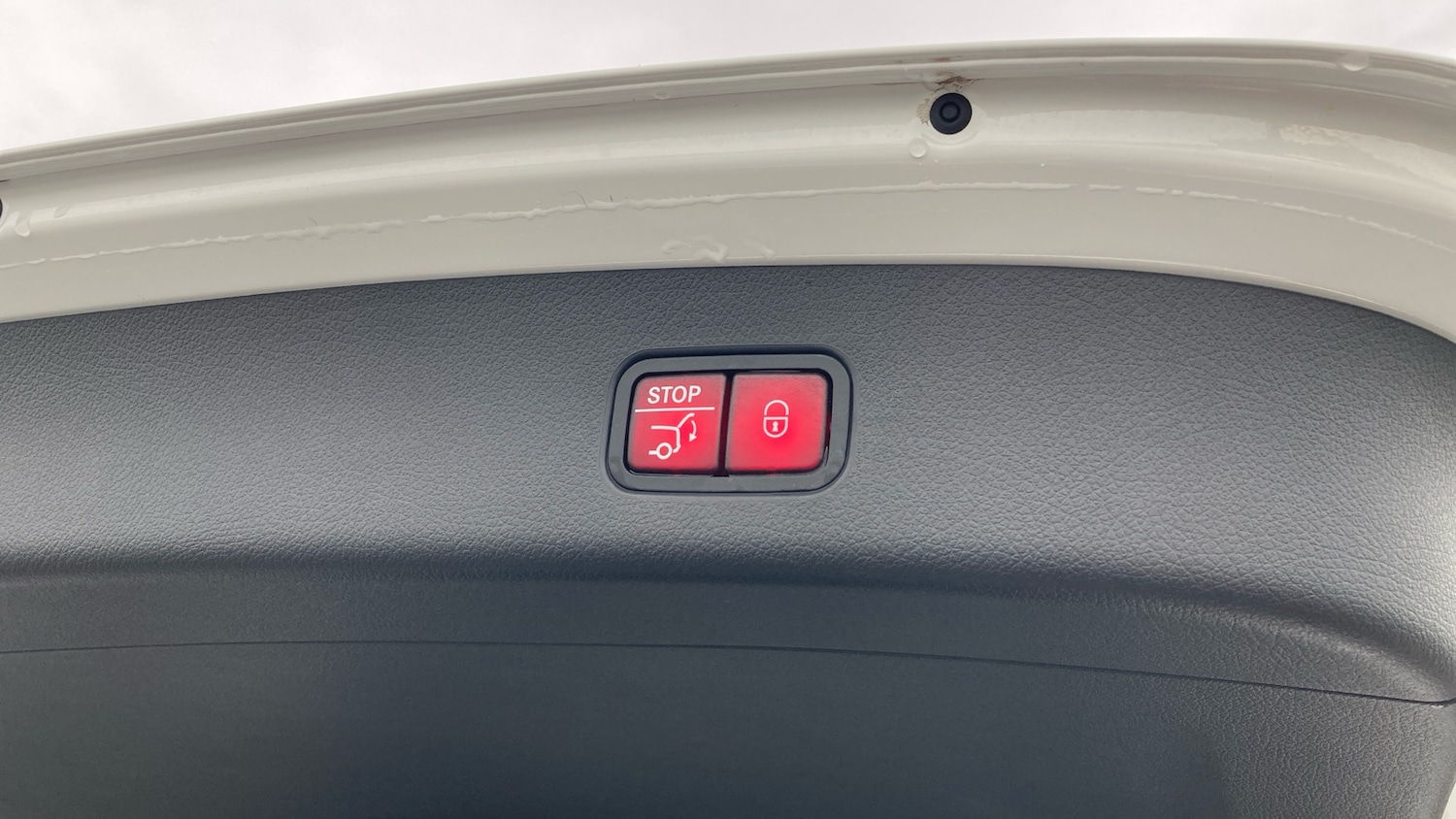 Used Mercedes-Benz GLC 2023 for sale - 76910920: Photo 32