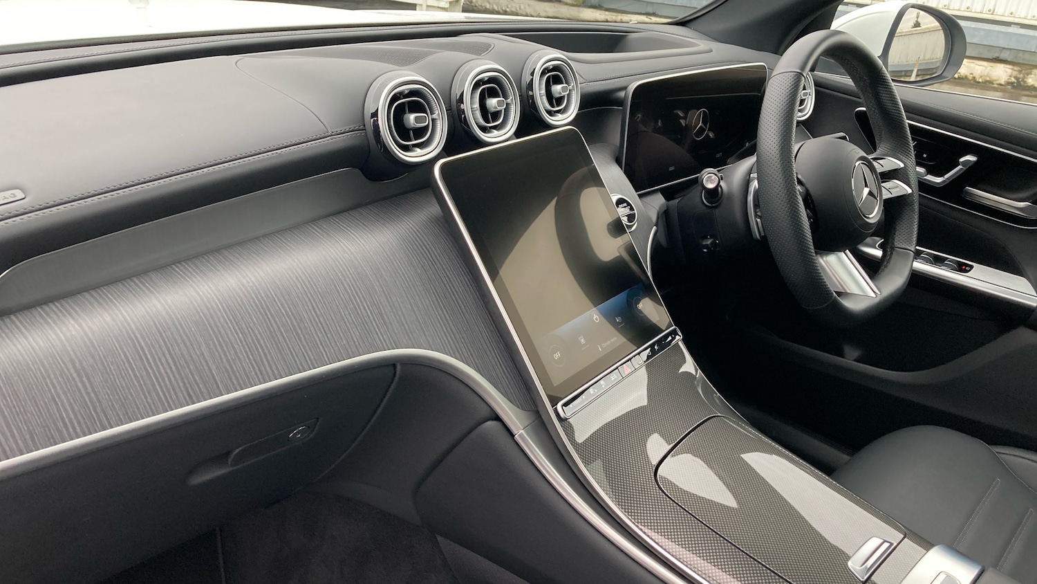 Used Mercedes-Benz GLC 2023 for sale - 76910920: Photo 9