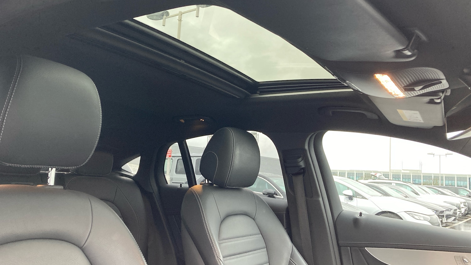 Used Mercedes-Benz GLC 2019 for sale - 76948886: Photo 34