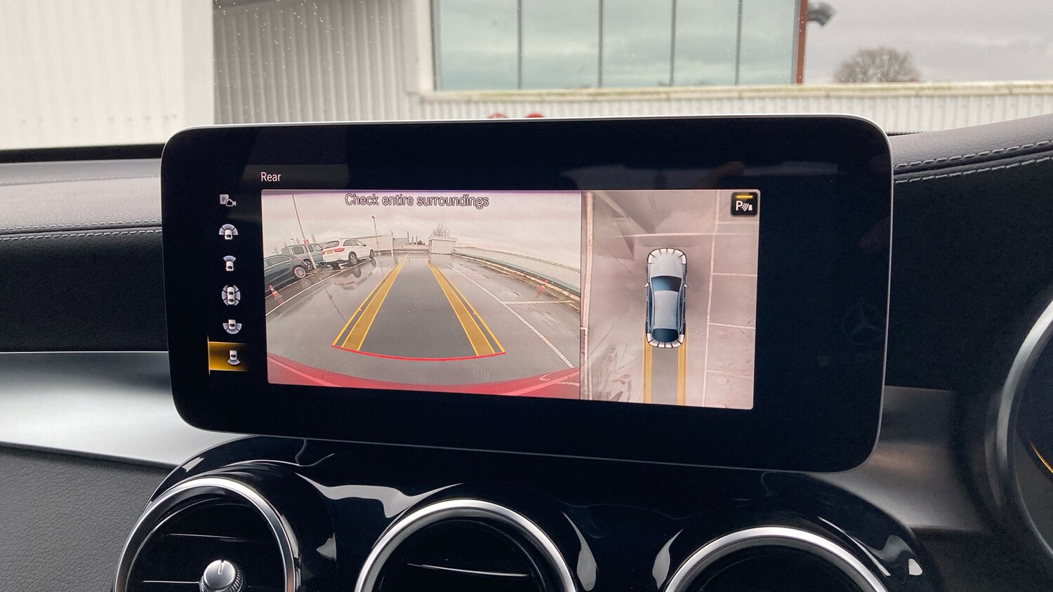 Used Mercedes-Benz GLC 2019 for sale - 76948886: Photo 44