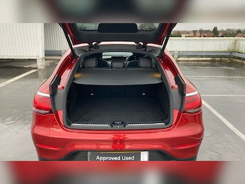 Used Mercedes-Benz GLC 2019 for sale - 76948886: Photo