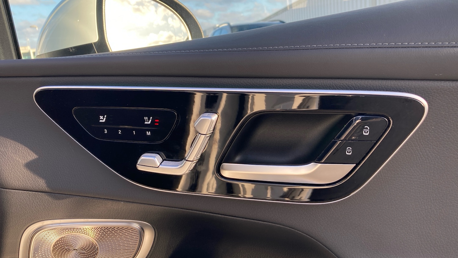 Used Mercedes-Benz GLC 2025 for sale - 77032758: Photo 31