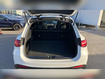 Used Mercedes-Benz GLC 2025 for sale - 77032758: Photo