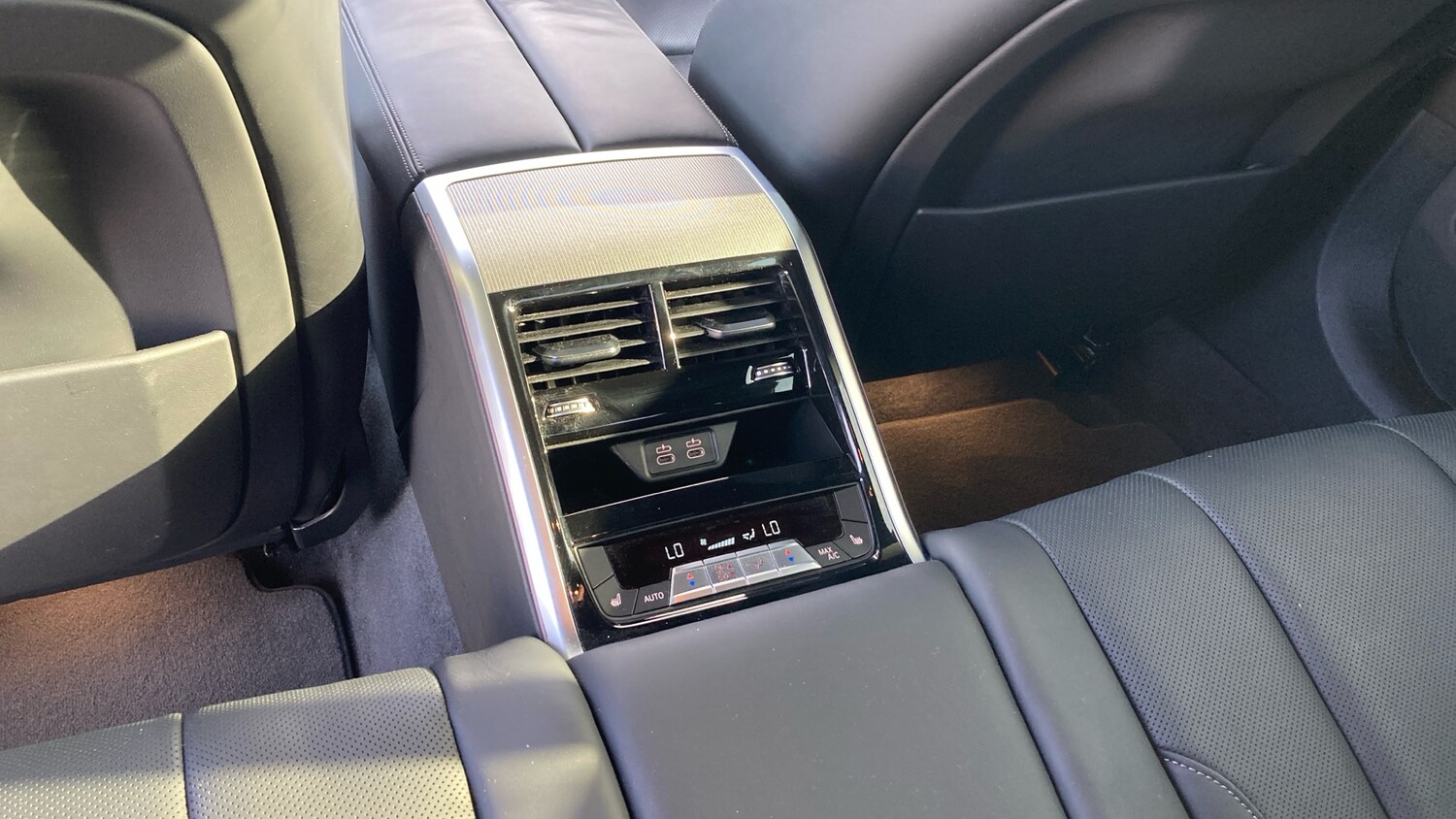 Used BMW 8 Series 2022 for sale - 76332029: Photo 27