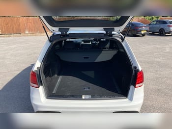 Used Mercedes-Benz E Class 2016 for sale - 79802829: Photo