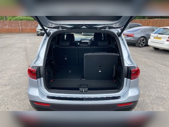 Used Mercedes-Benz GLB 2025 for sale - 78618442: Photo