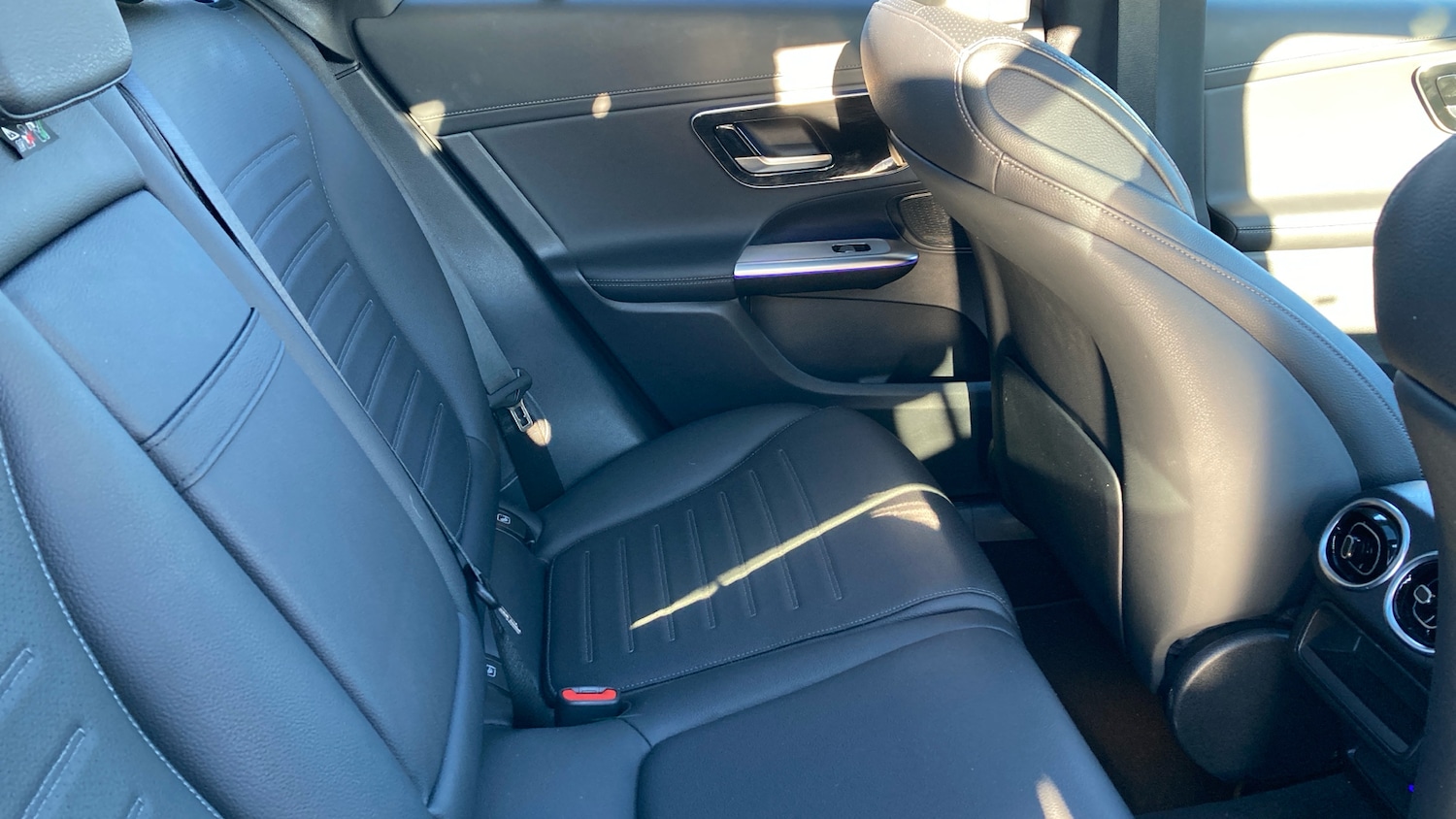 Used Mercedes-Benz GLC 2024 for sale - 77071361: Photo 16