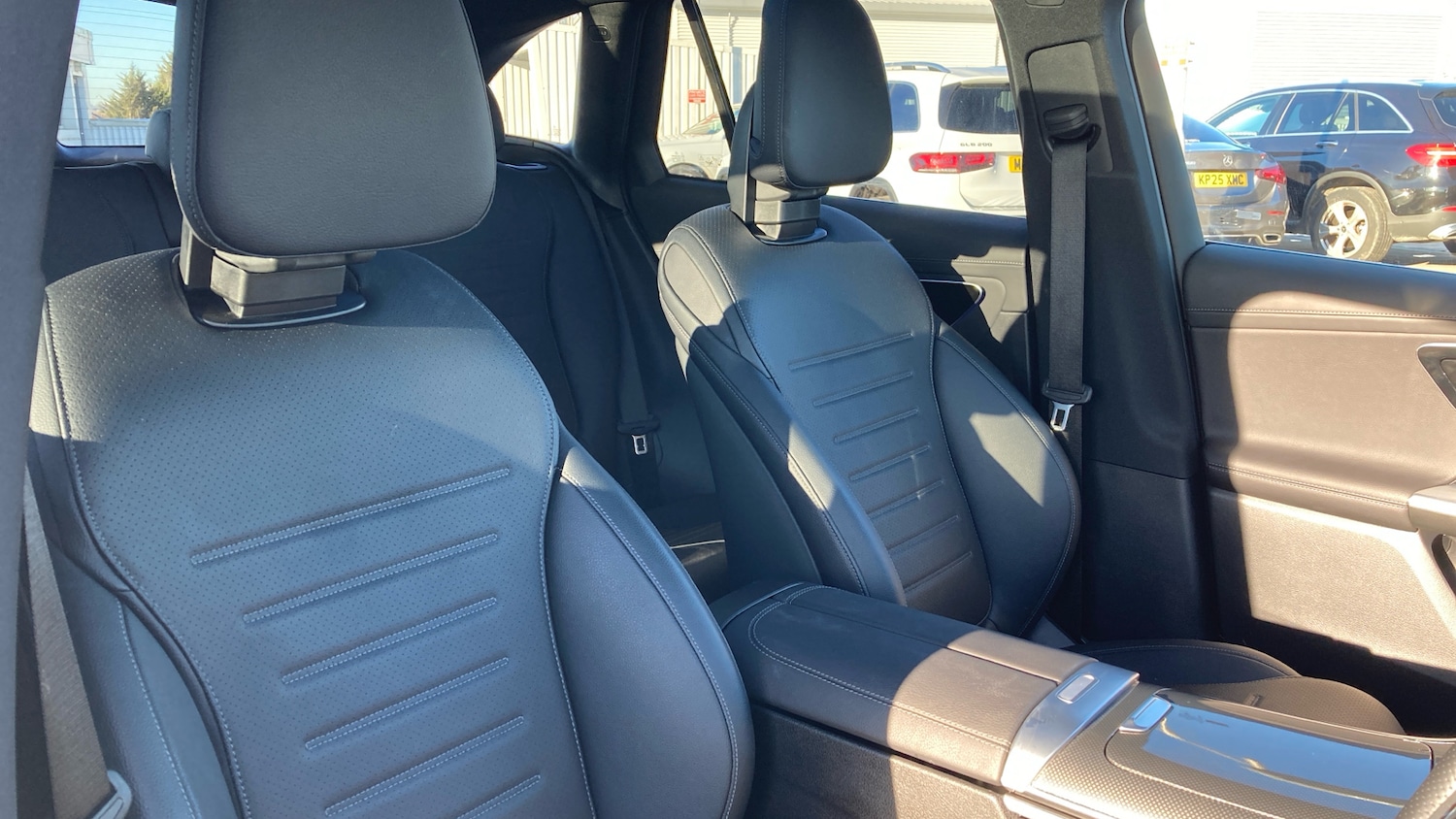 Used Mercedes-Benz GLC 2024 for sale - 77071361: Photo 31