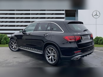 Used Mercedes-Benz GLC 2020 for sale - 76114205: Photo