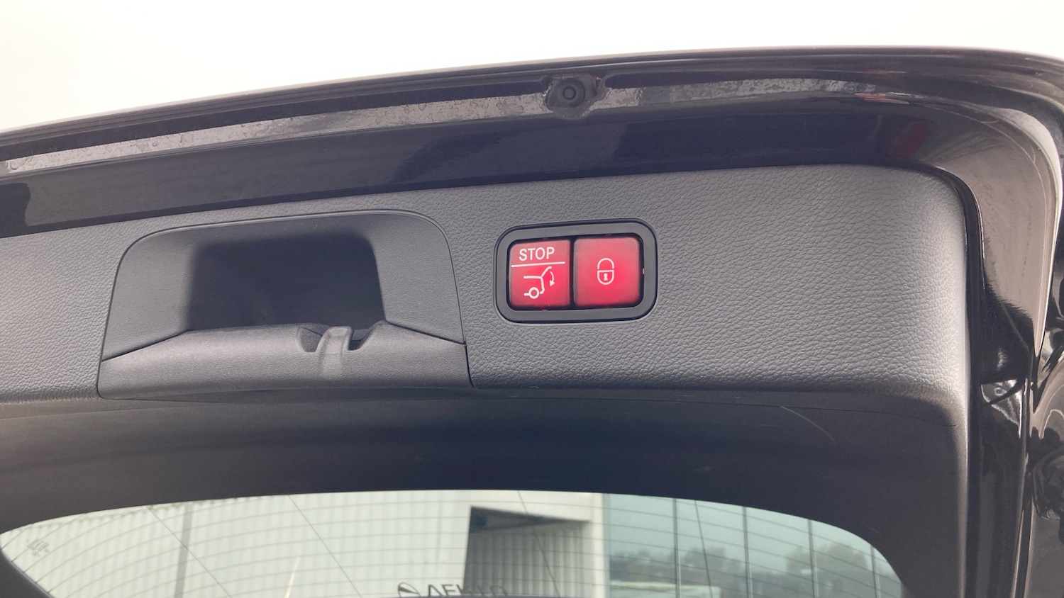 Used Mercedes-Benz GLC 2020 for sale - 76114205: Photo 30