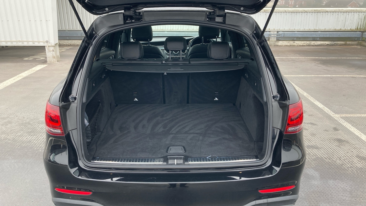 Used Mercedes-Benz GLC 2020 for sale - 76114205: Photo 4