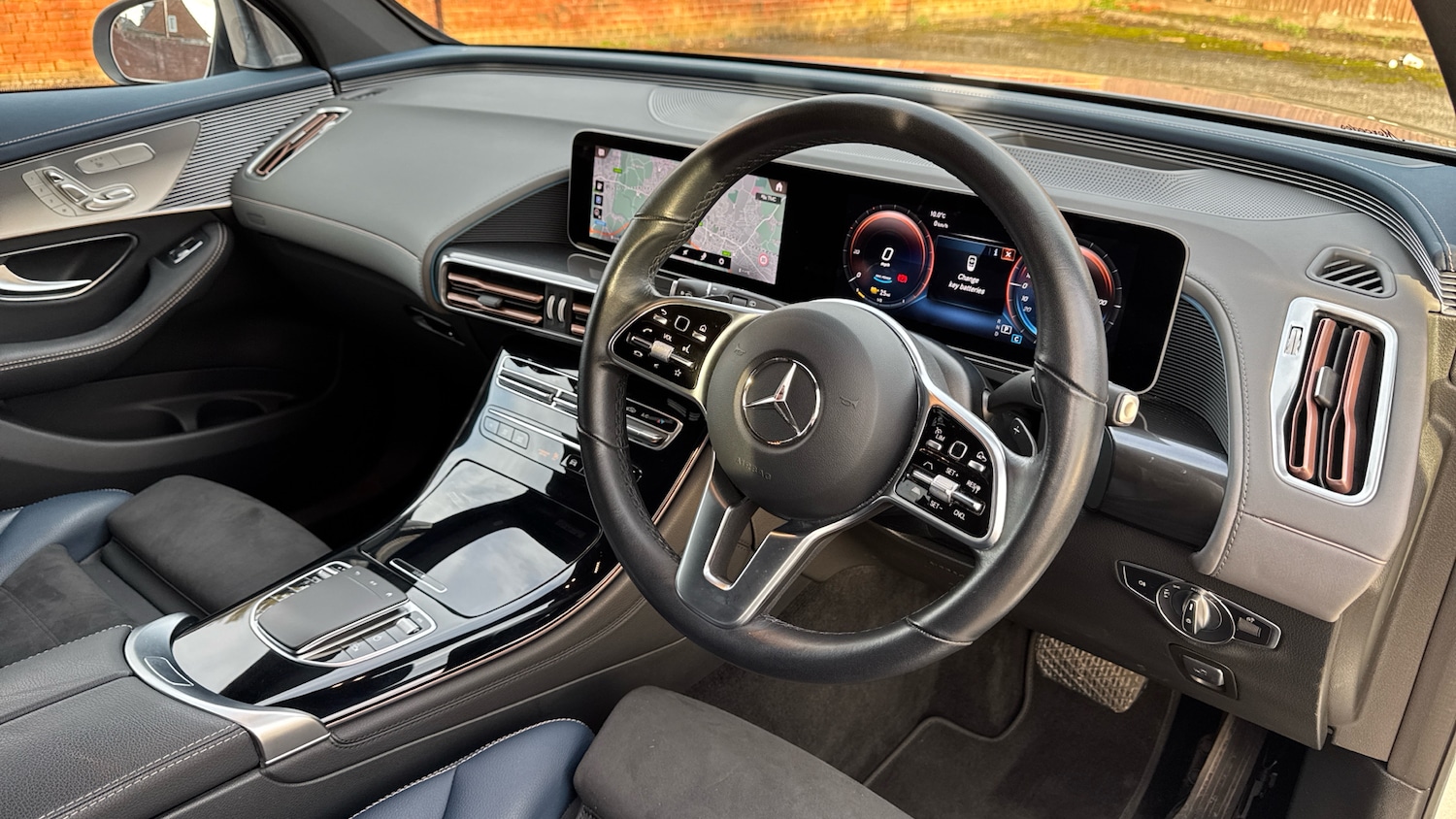 Used Mercedes-Benz EQC 2020 for sale - 77323439: Photo 11