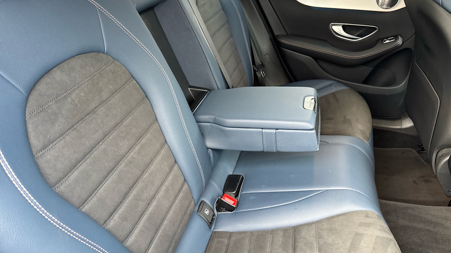 Used Mercedes-Benz EQC 2020 for sale - 77323439: Photo 34