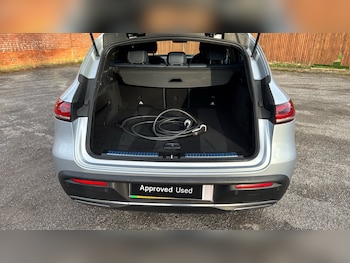 Used Mercedes-Benz EQC 2020 for sale - 77323439: Photo