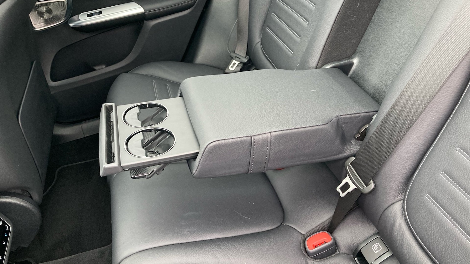 Used Mercedes-Benz GLC 2023 for sale - 77022729: Photo 30