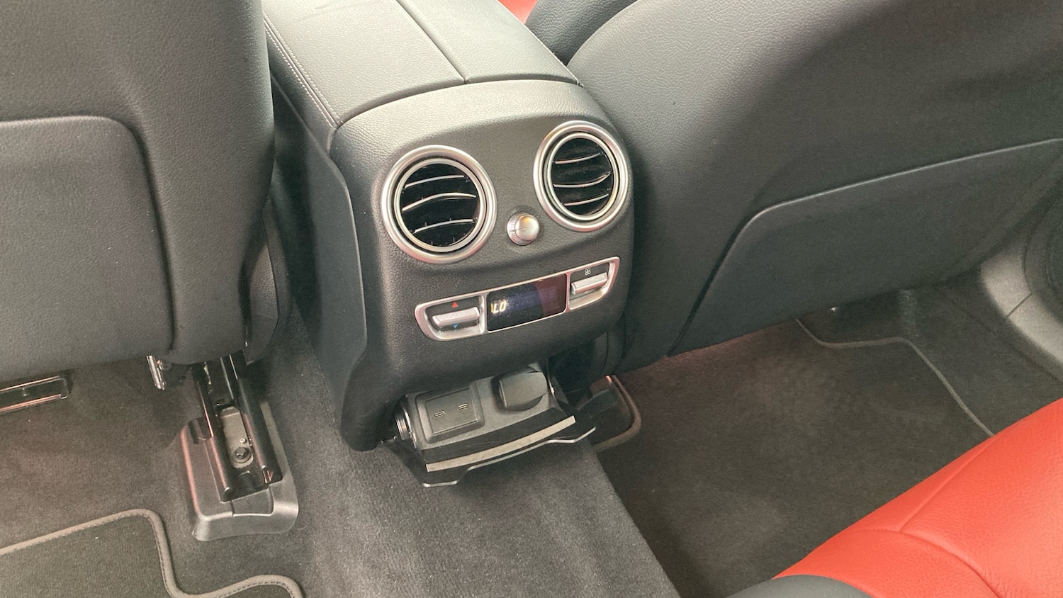 Vehicle 29