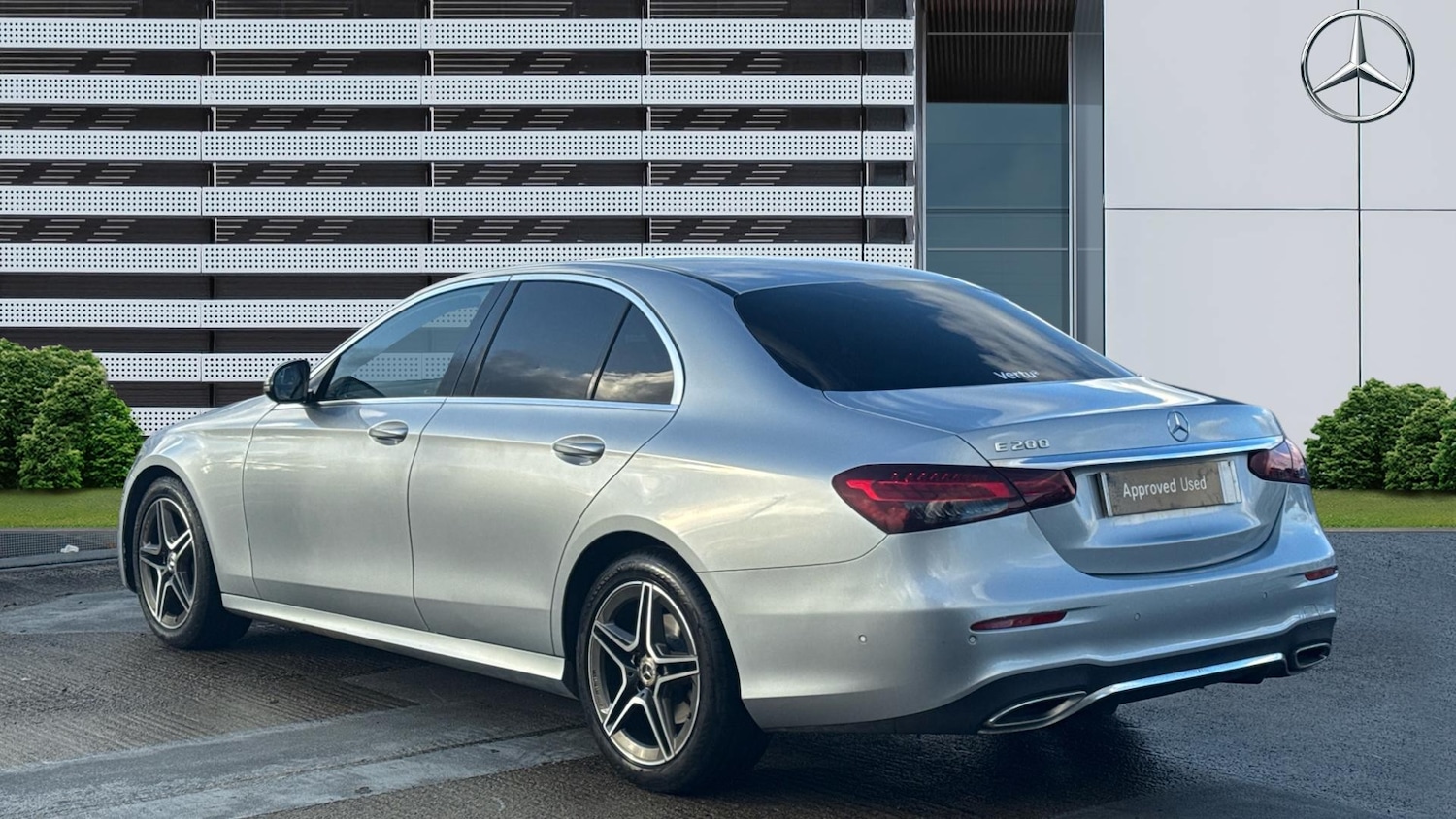 Used Mercedes-Benz E Class 2022 for sale - 77883839: Photo 2