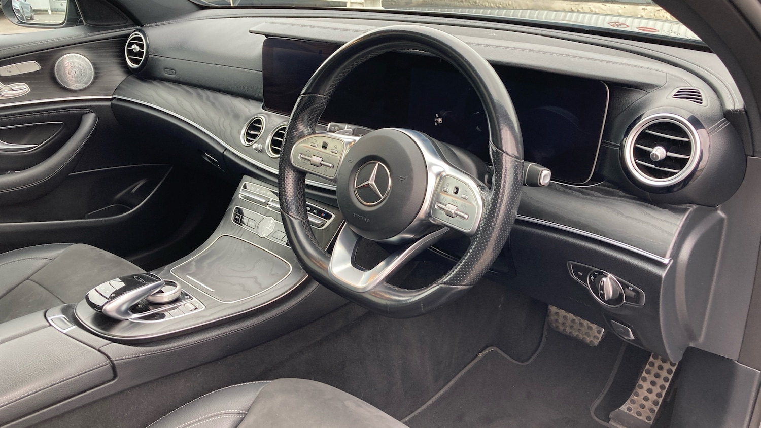 Used Mercedes-Benz E Class 2020 for sale - 76392233: Photo 11