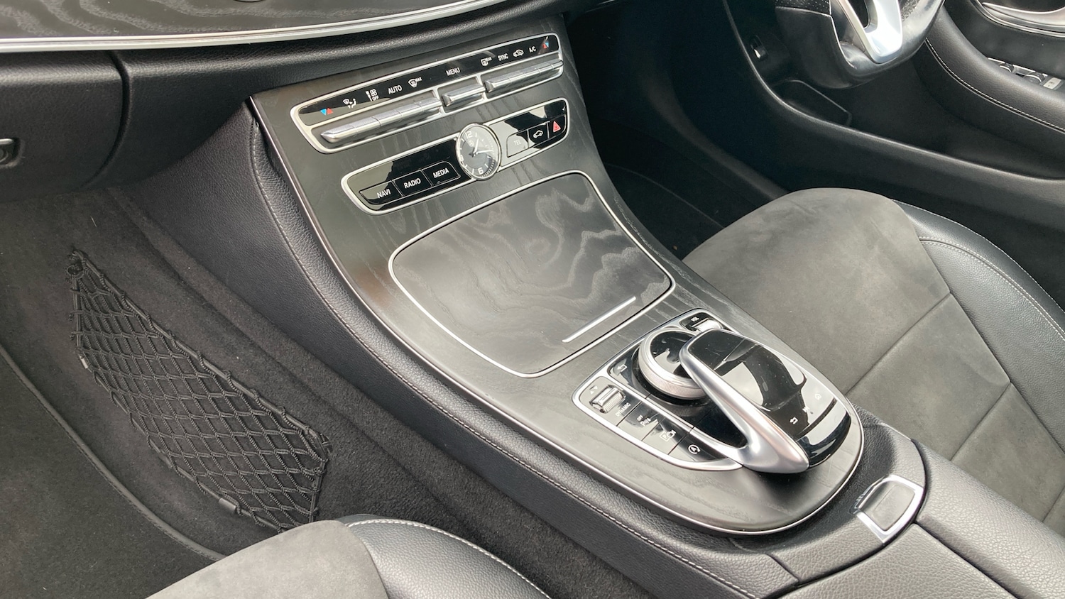 Used Mercedes-Benz E Class 2020 for sale - 76392233: Photo 13