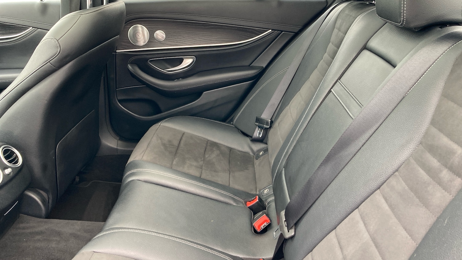 Used Mercedes-Benz E Class 2020 for sale - 76392233: Photo 16