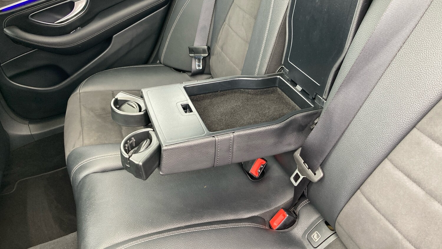 Used Mercedes-Benz E Class 2020 for sale - 76392233: Photo 29