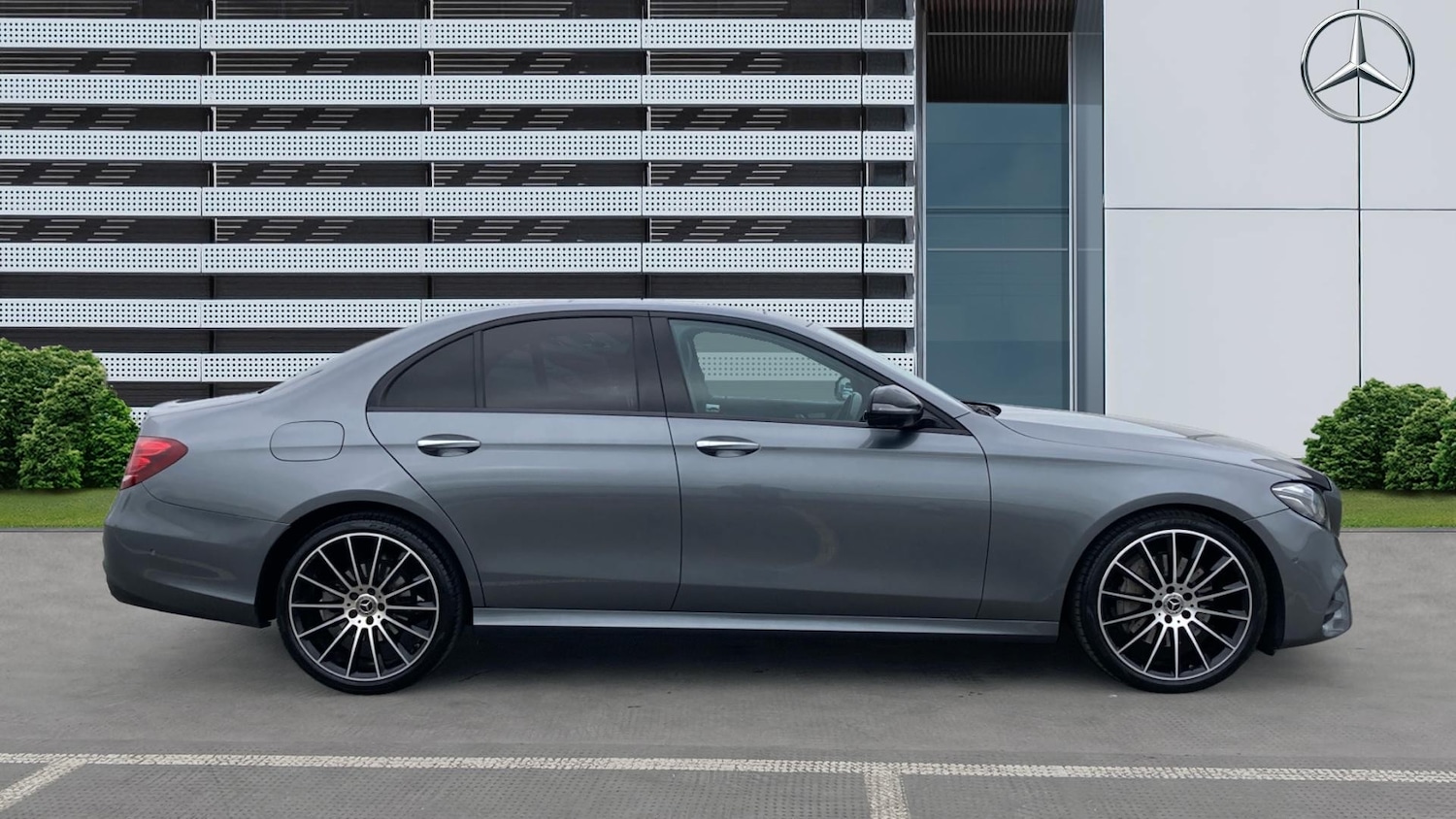 Used Mercedes-Benz E Class 2020 for sale - 76392233: Photo 5