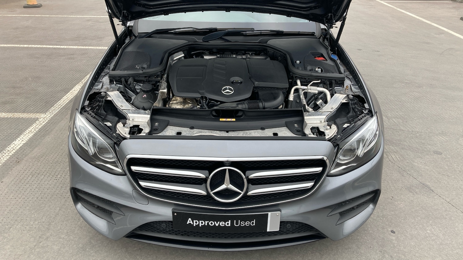 Used Mercedes-Benz E Class 2020 for sale - 76392233: Photo 8