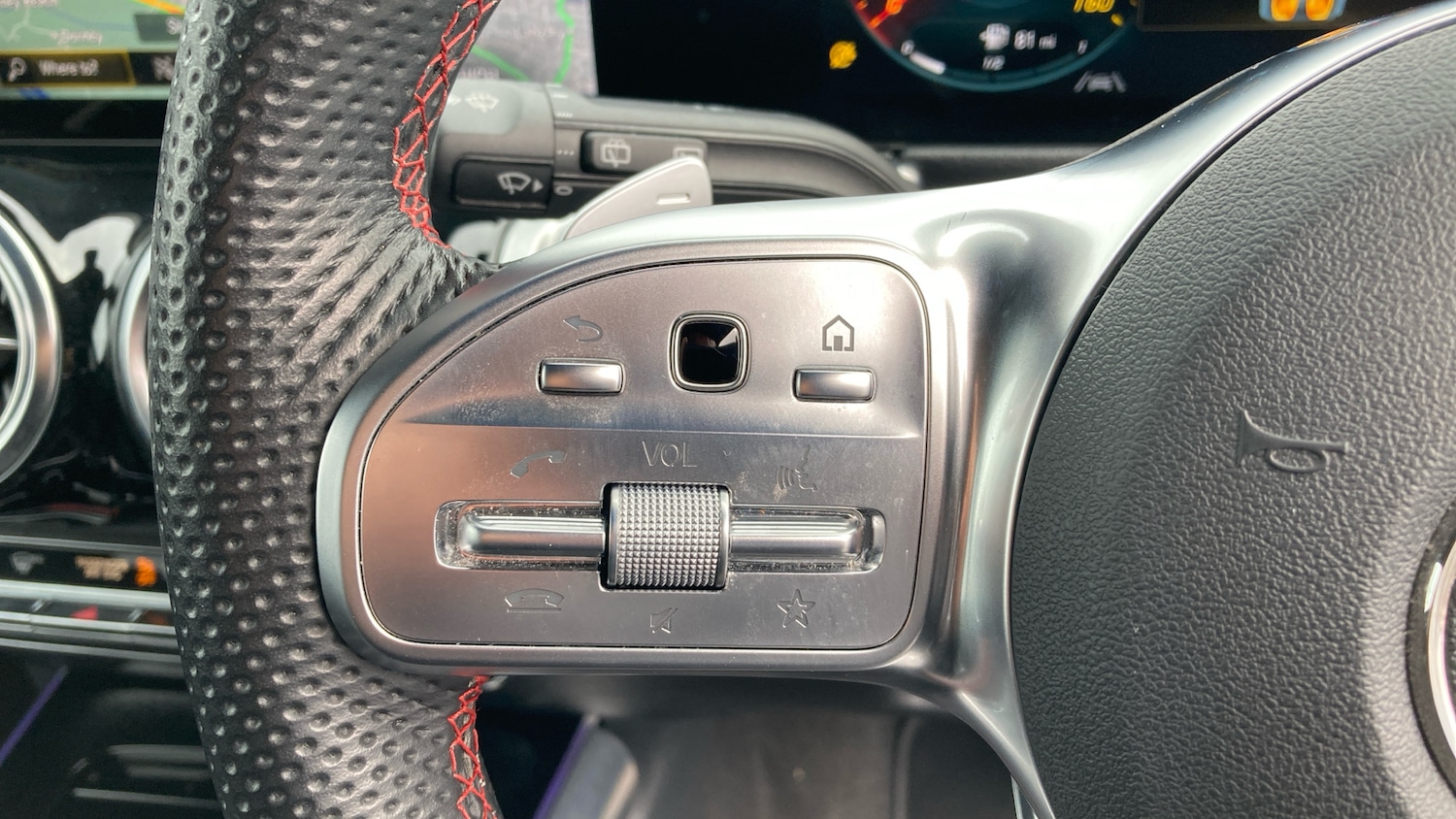 Used Mercedes-Benz GLB 2023 for sale - 76340453: Photo 37