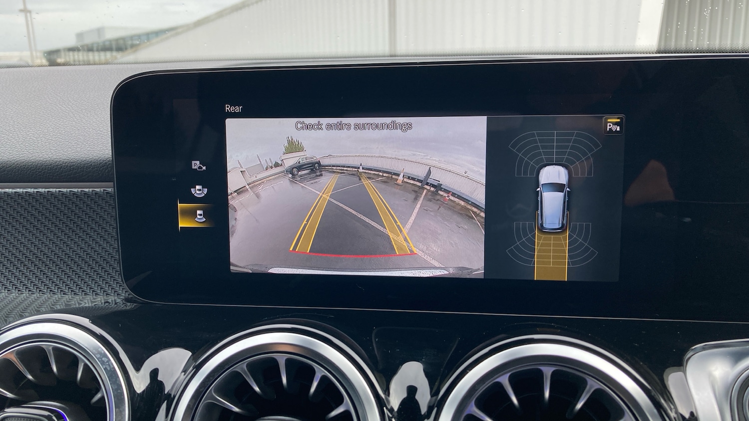 Used Mercedes-Benz GLB 2023 for sale - 76340453: Photo 40