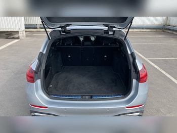Used Mercedes-Benz C-Class 2024 for sale - 75820204: Photo