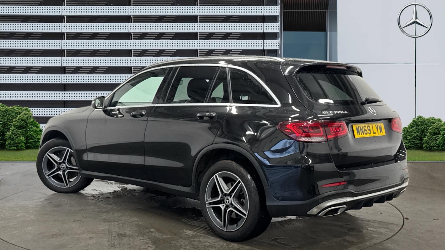 Used Mercedes-Benz GLC 2019 for sale - 77062049: Photo 2