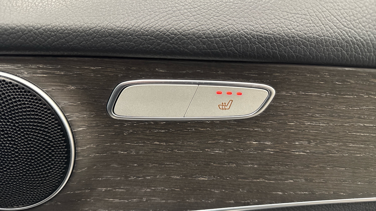 Used Mercedes-Benz GLC 2019 for sale - 77062049: Photo 25