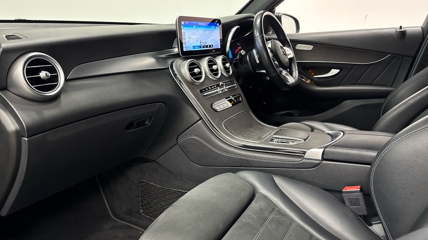 Used Mercedes-Benz GLC 2019 for sale - 77062049: Photo 9