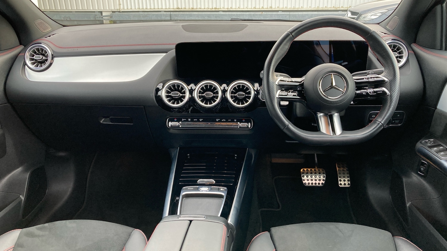 Used Mercedes-Benz EQA 2024 for sale - 76974189: Photo 10