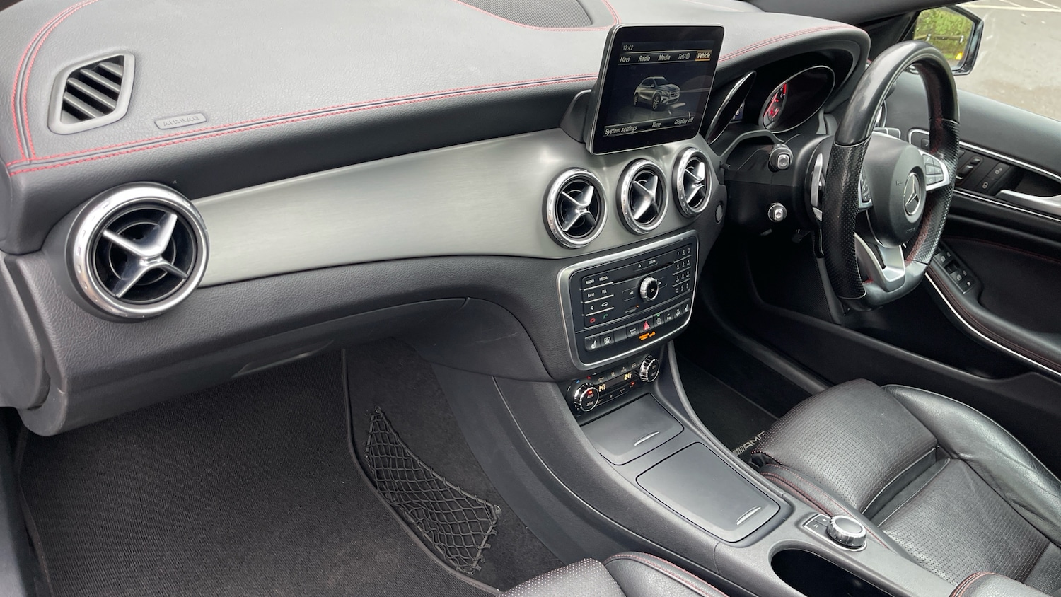 Used Mercedes-Benz GLA 2016 for sale - 77300291: Photo 33