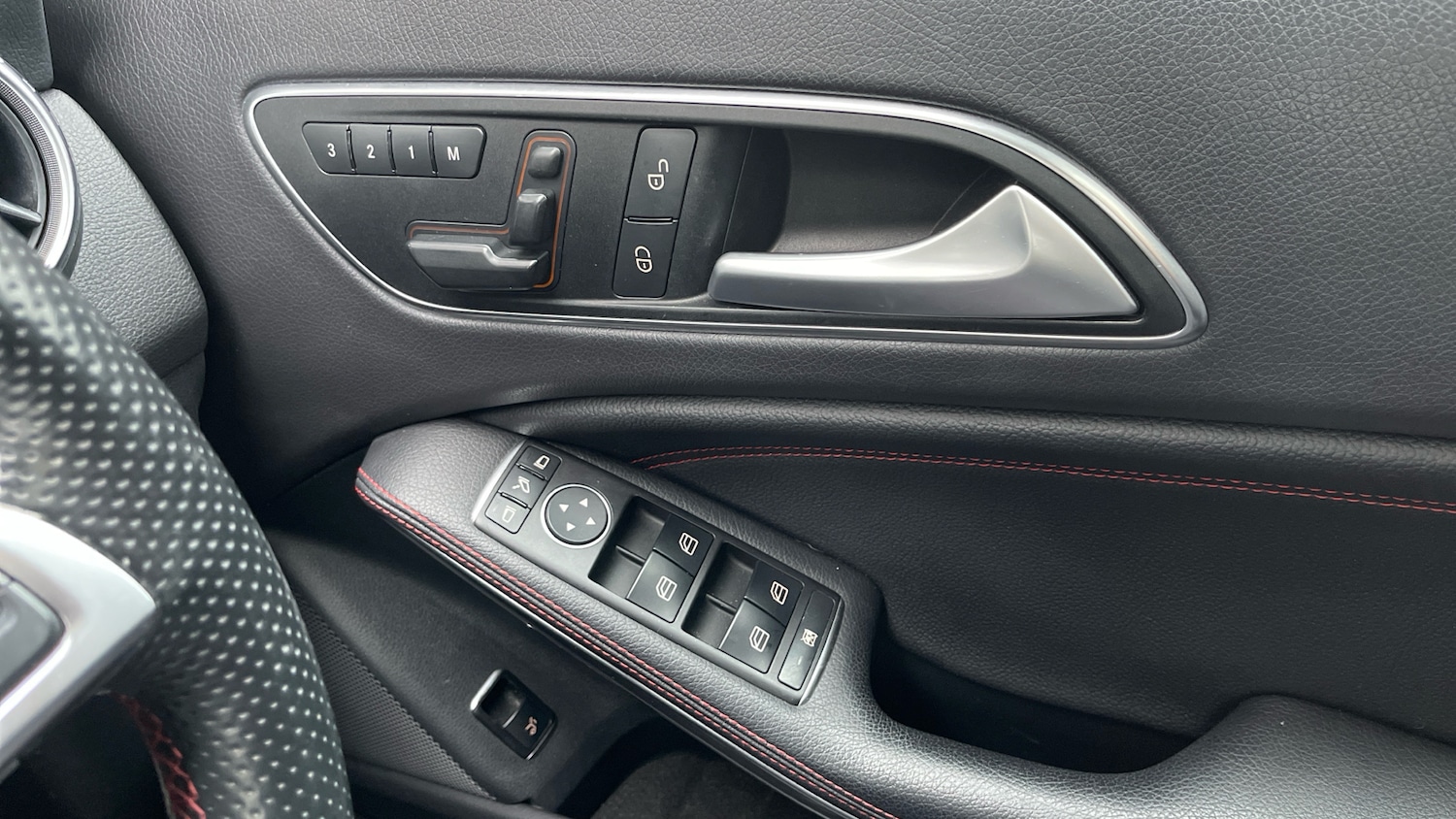 Used Mercedes-Benz GLA 2016 for sale - 77300291: Photo 38