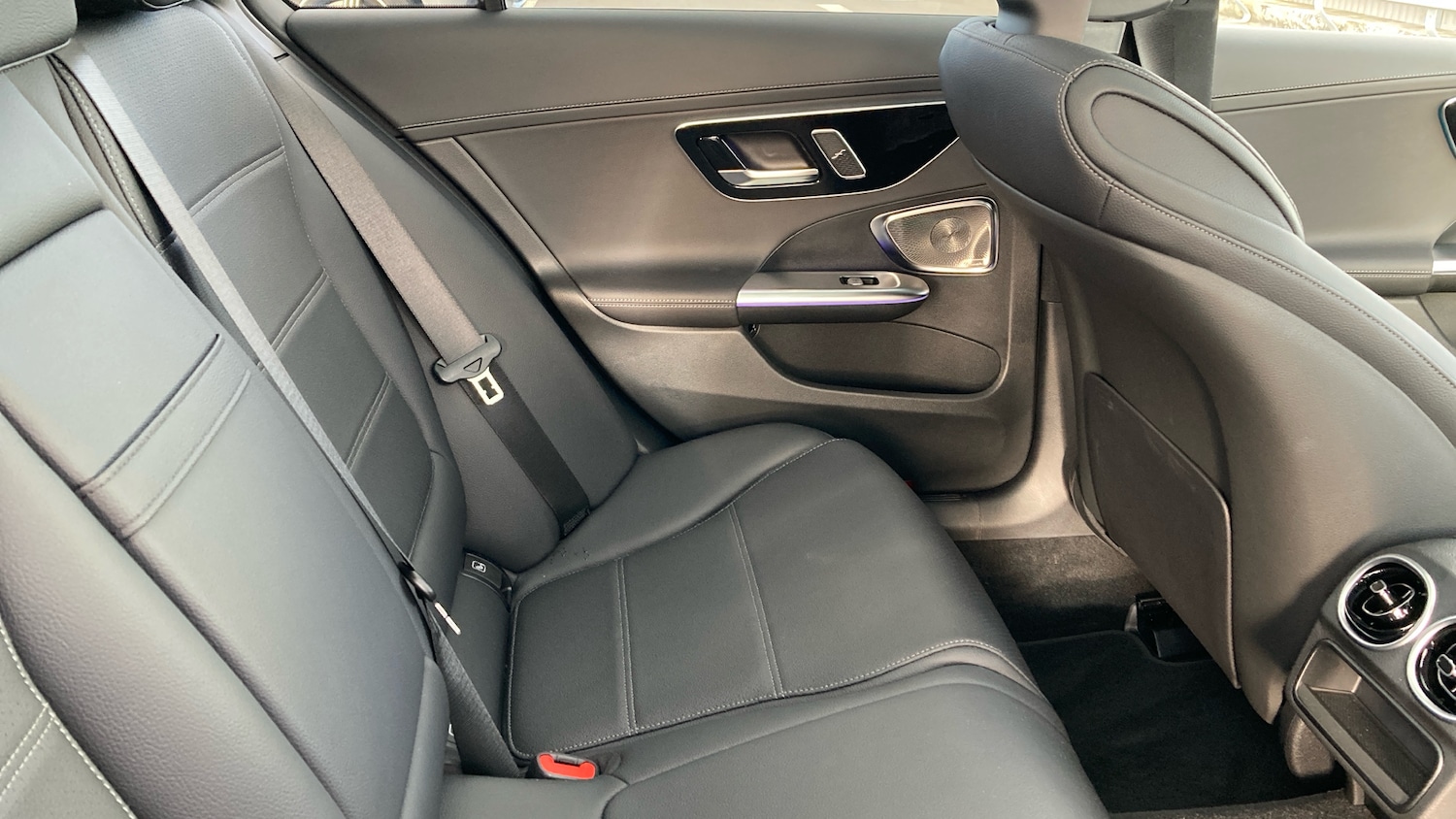 Used Mercedes-Benz C Class 2025 for sale - 76393426: Photo 16