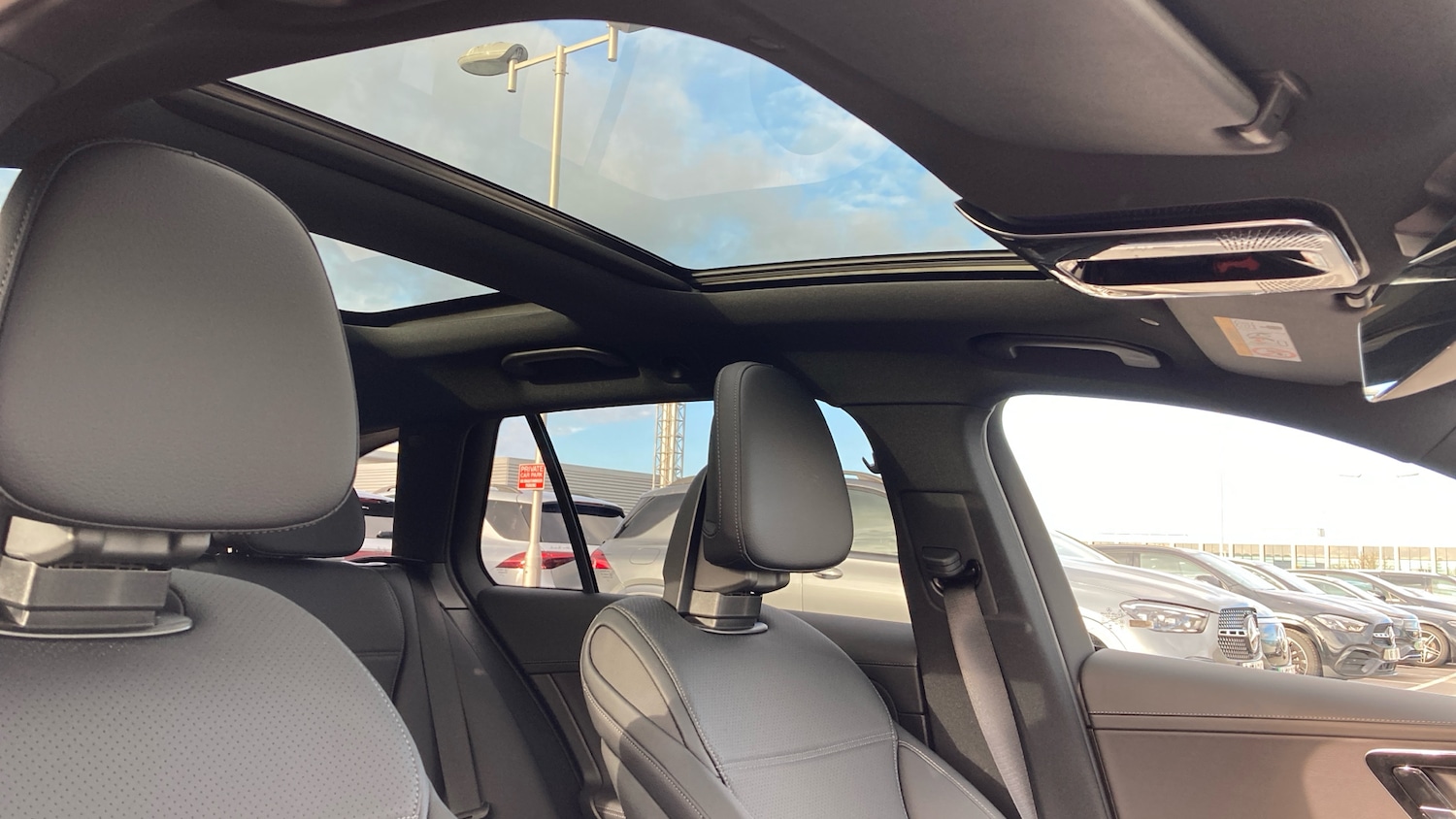 Used Mercedes-Benz C Class 2025 for sale - 76393426: Photo 32