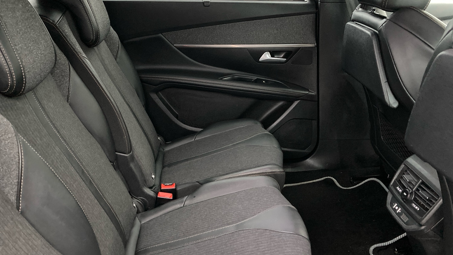 Used Peugeot 5008 2019 for sale - 76945781: Photo 16