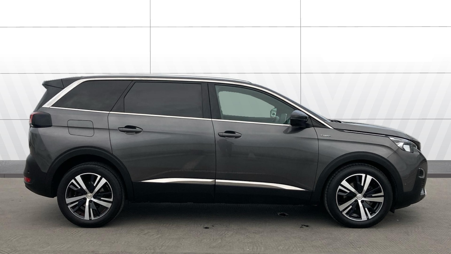 Used Peugeot 5008 2019 for sale - 76945781: Photo 5