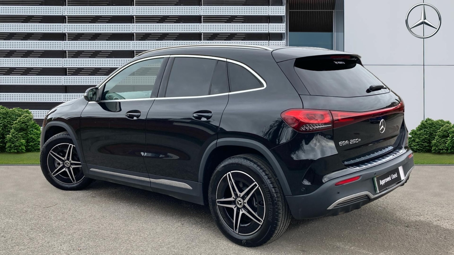 Used Mercedes-Benz EQA 2023 for sale - 76791270: Photo 2